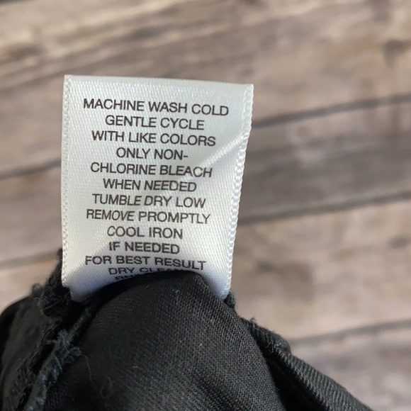 New York & Company black stretch skirt - Picture 6 of 6